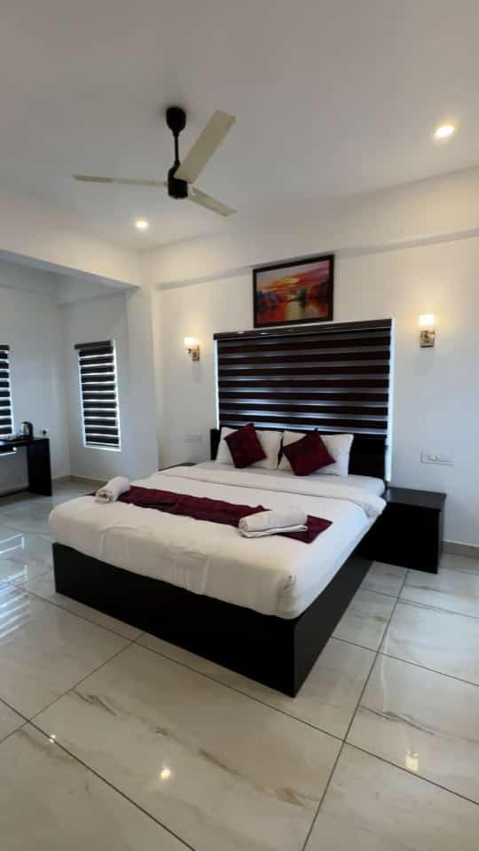 Himasailam Pool Resort Vagamon Extérieur photo